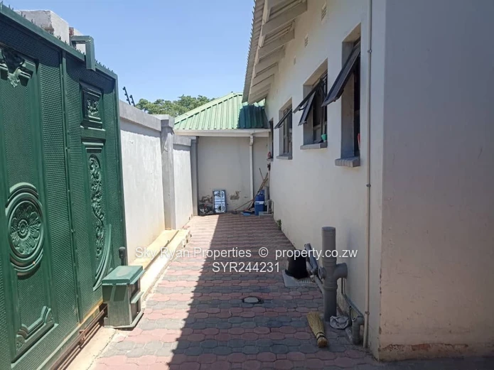 Glen Lorne Cluster To Let