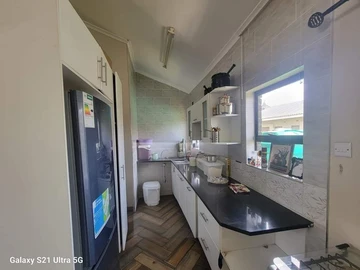 2 Bedroom Garden Flat