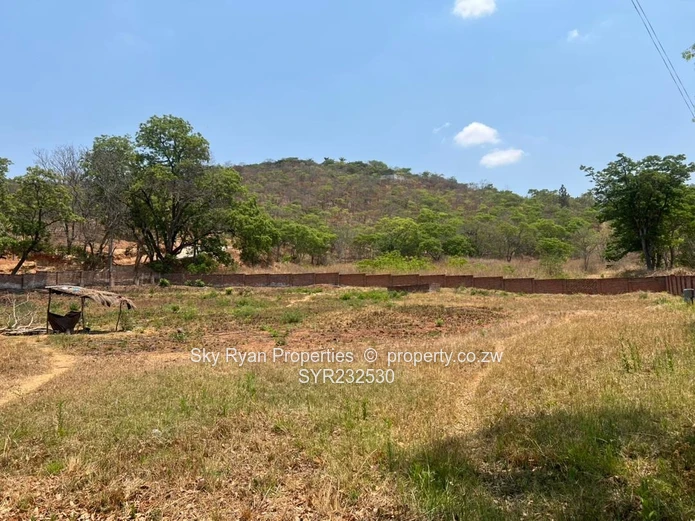 Umwinsidale Land For Sale