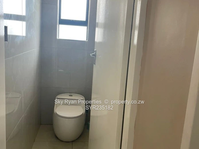 Mabelreign Sentosa Garden Flat For Rent