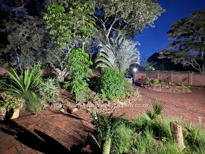 Bluffhill House To Let