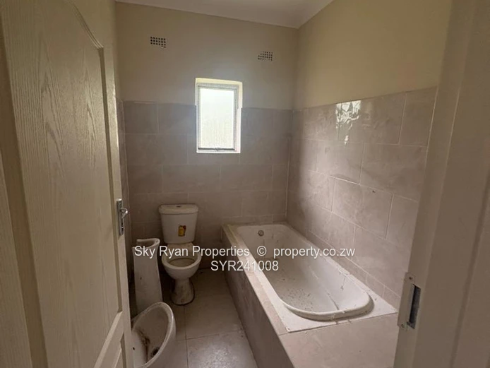 Marlborough Garden Flat For Sale