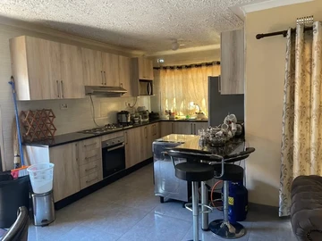 3 Bedroom Flat & Apartment