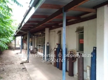 Commercial Warehouse in Msasa for Rent