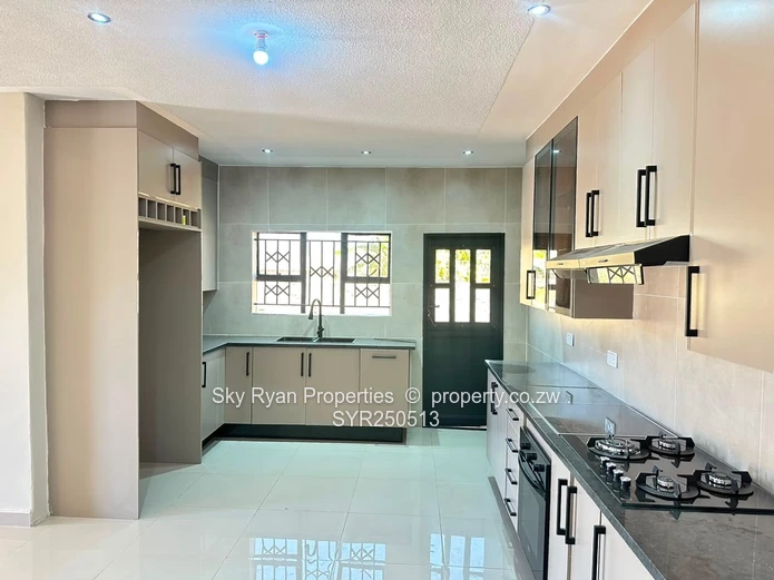Manresa Cluster unit to let  