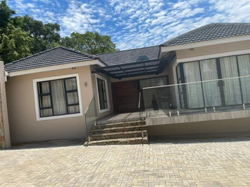 3 Bedroom Garden Flat