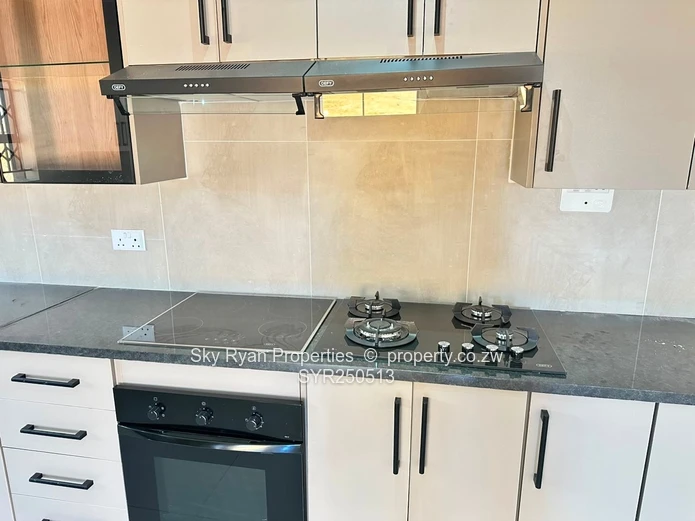 Manresa Cluster unit to let  