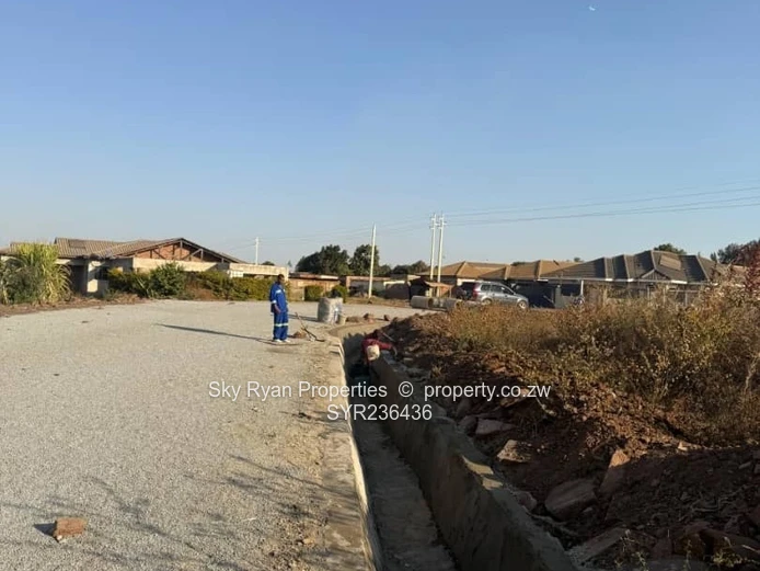 Dzivarasekwa Extension Stand For Sale