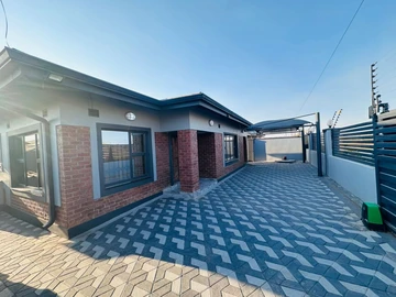 4 Bedroom House