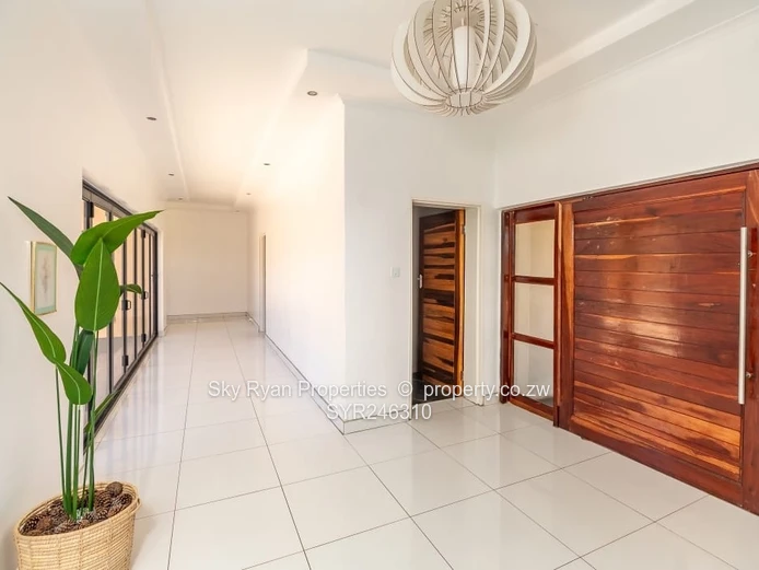 Gletwin Park House For Sale