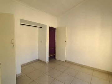 2 Bedroom Flat & Apartment