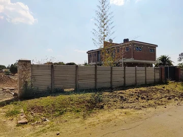 2 Bedroom Flat & Apartment