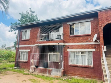 3 Bedroom Flat & Apartment