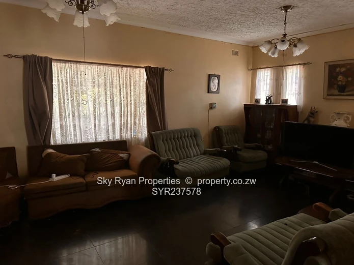 4 Bedroomed Residential Property for Sale – Waterfalls