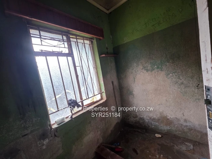 Chitungwiza Unit F House For Sale 