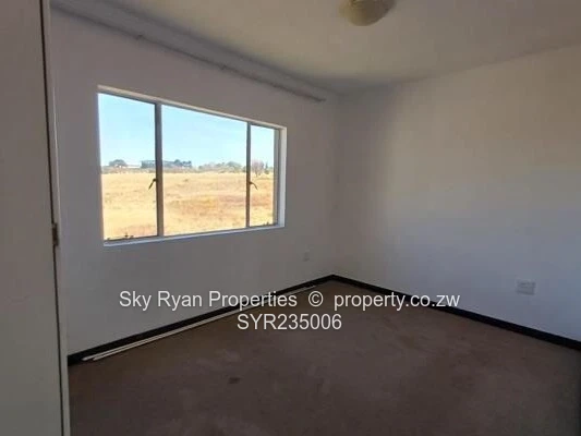 South Africa, Bloubosrand Flat For Sale