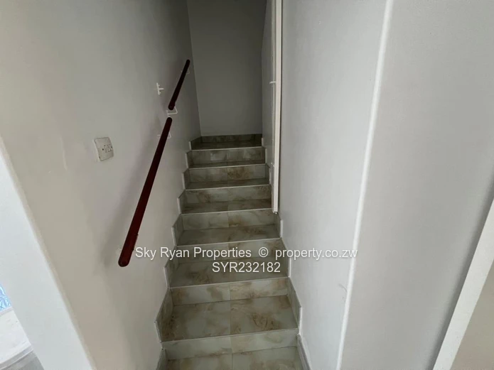 Duplex Garden Flat to let 