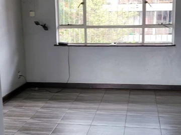 3 Bedroom Flat & Apartment