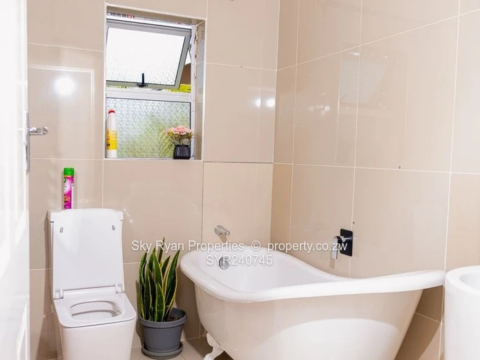 Kwekwe, Southwood House For Sale