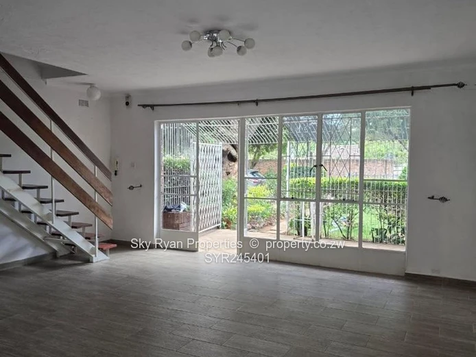 Neat 2 Bed Duplex Garden Apartment