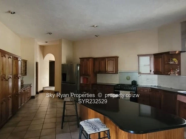 Glen Lorne , Folyjonh Double Storey For Sale