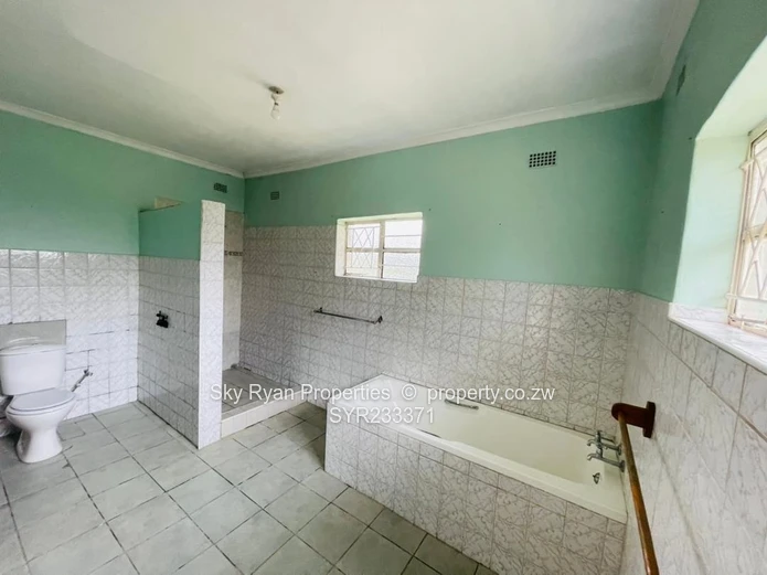 Avondale West House To Let