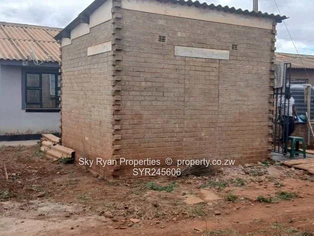 Kuwadzana Phase 3 Stand For Sale 