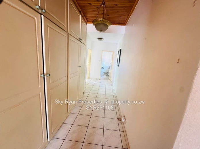 BEDROOM HOUSE TO LET AS OFFICES in mt pleasant 