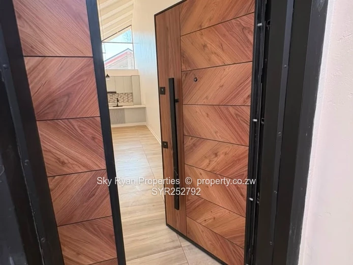 Beautiful Modern Complex – Borrowdale Pomona
