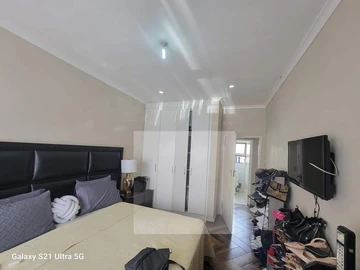 2 Bedroom Garden Flat