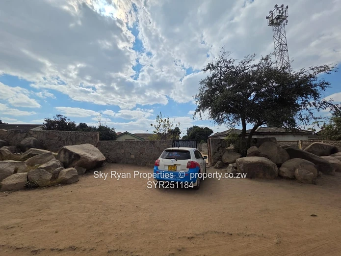 Chitungwiza Unit F House For Sale 