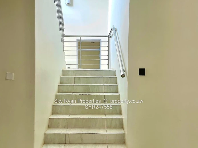 Gletwin House For Sale