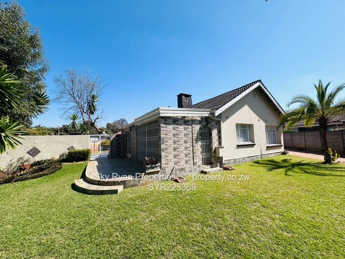  House to Rent in Hillside!