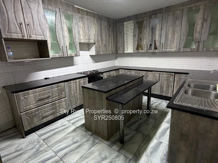 Zimre Park House To Let