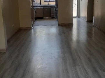 3 Bedroom Flat & Apartment