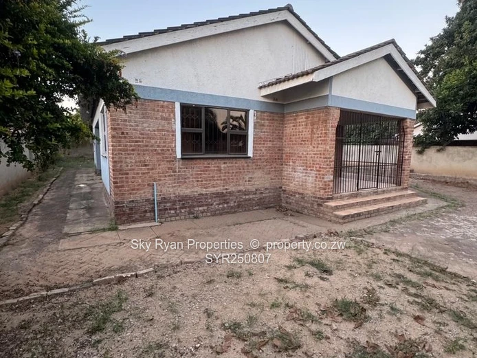 Zimre Park House To Let