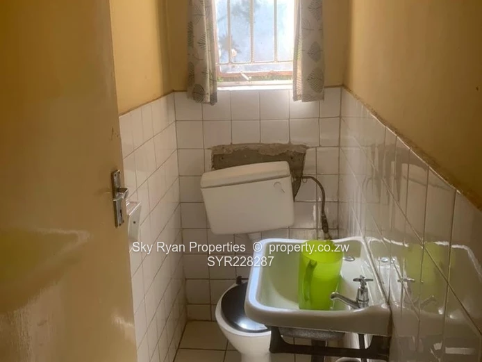 Mabelreign 2-Bedroom Flat for Rent 