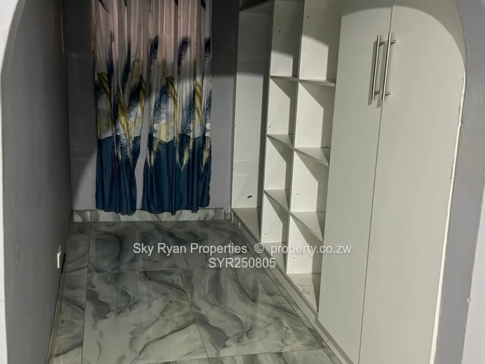 Zimre Park House To Let