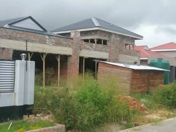 5 Bedroom House