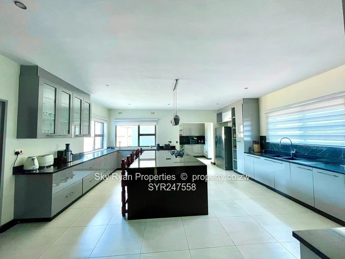 Gletwin House For Sale