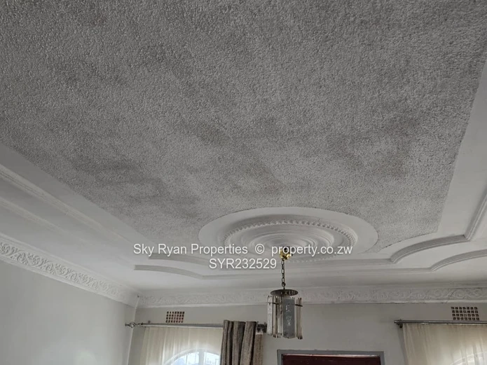 Glen Lorne , Folyjonh Double Storey For Sale