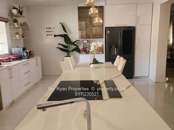 Monavale Property For Sale