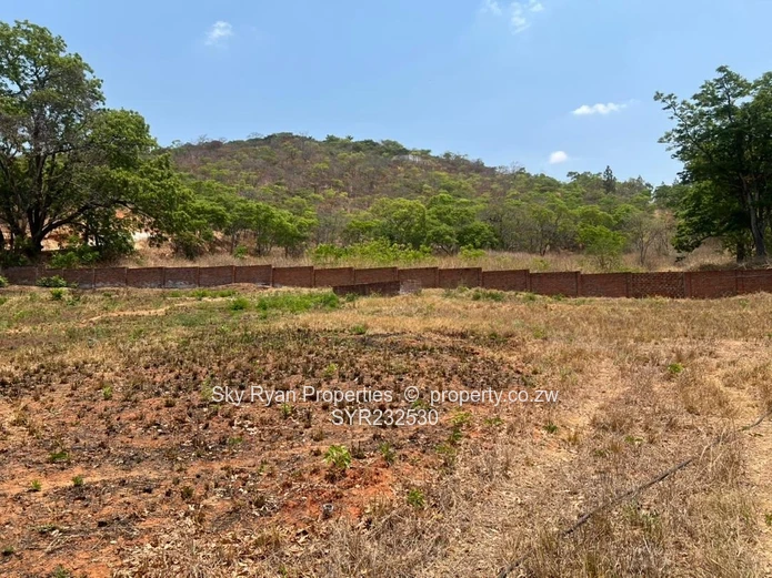 Umwinsidale Land For Sale