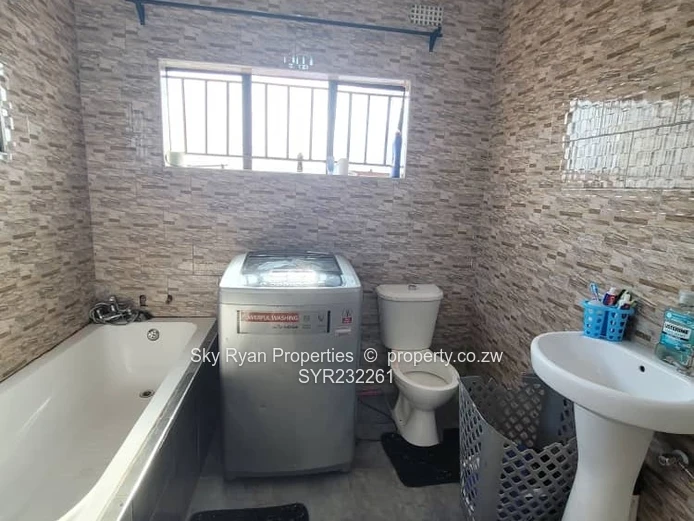 Mainway Meadows House For Sale 