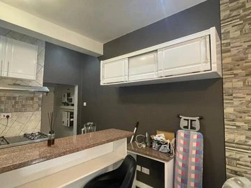 2 Bedroom Flat & Apartment