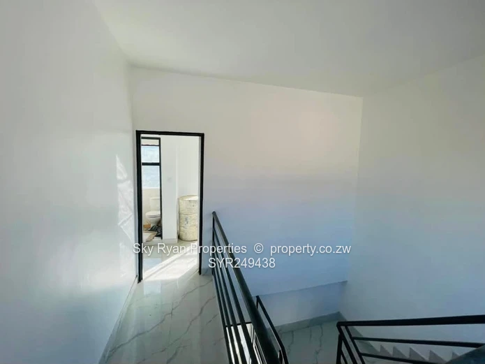 Avondale West Duplex Flat To Let