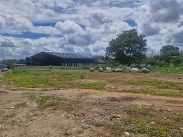 Commercial & Industrial Land