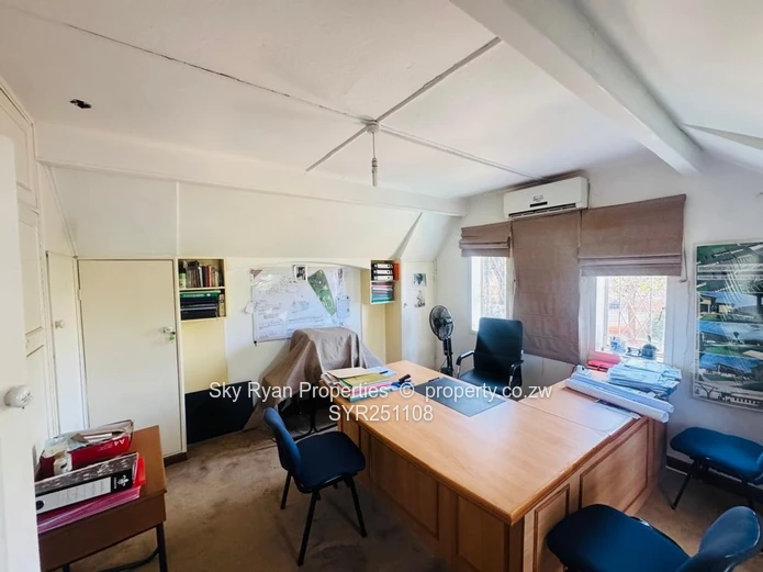 BEDROOM HOUSE TO LET AS OFFICES in mt pleasant 