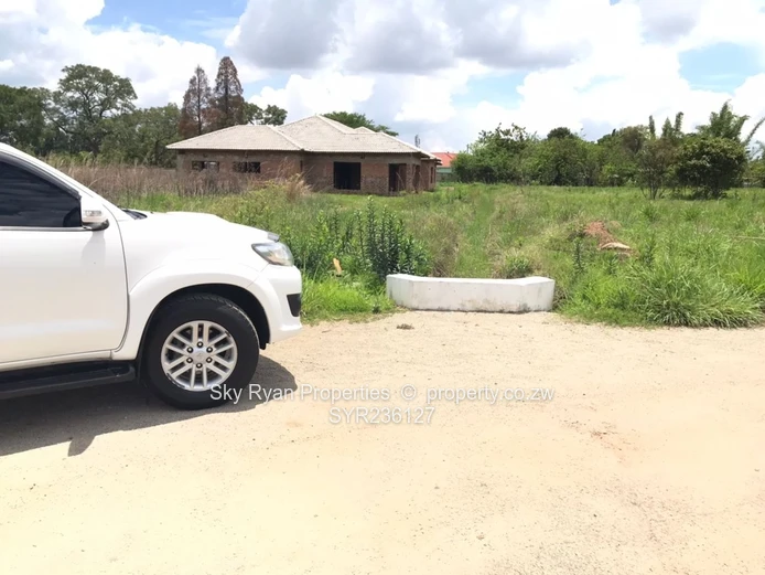 Mabelreign Cluster Stands For Sale