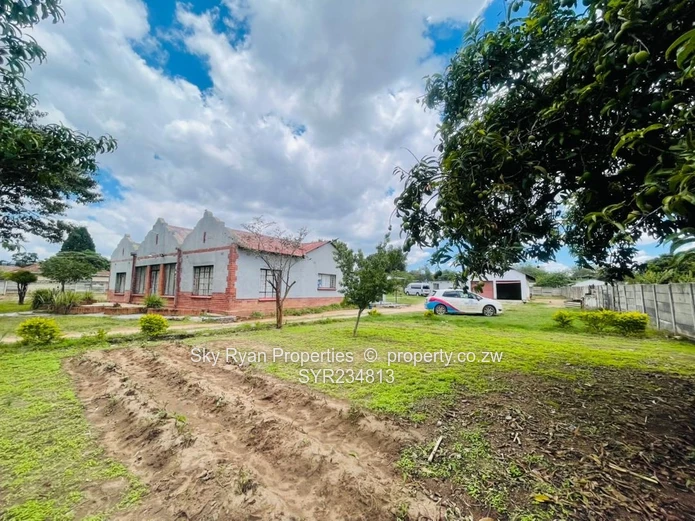 Hatfield House For Sale 